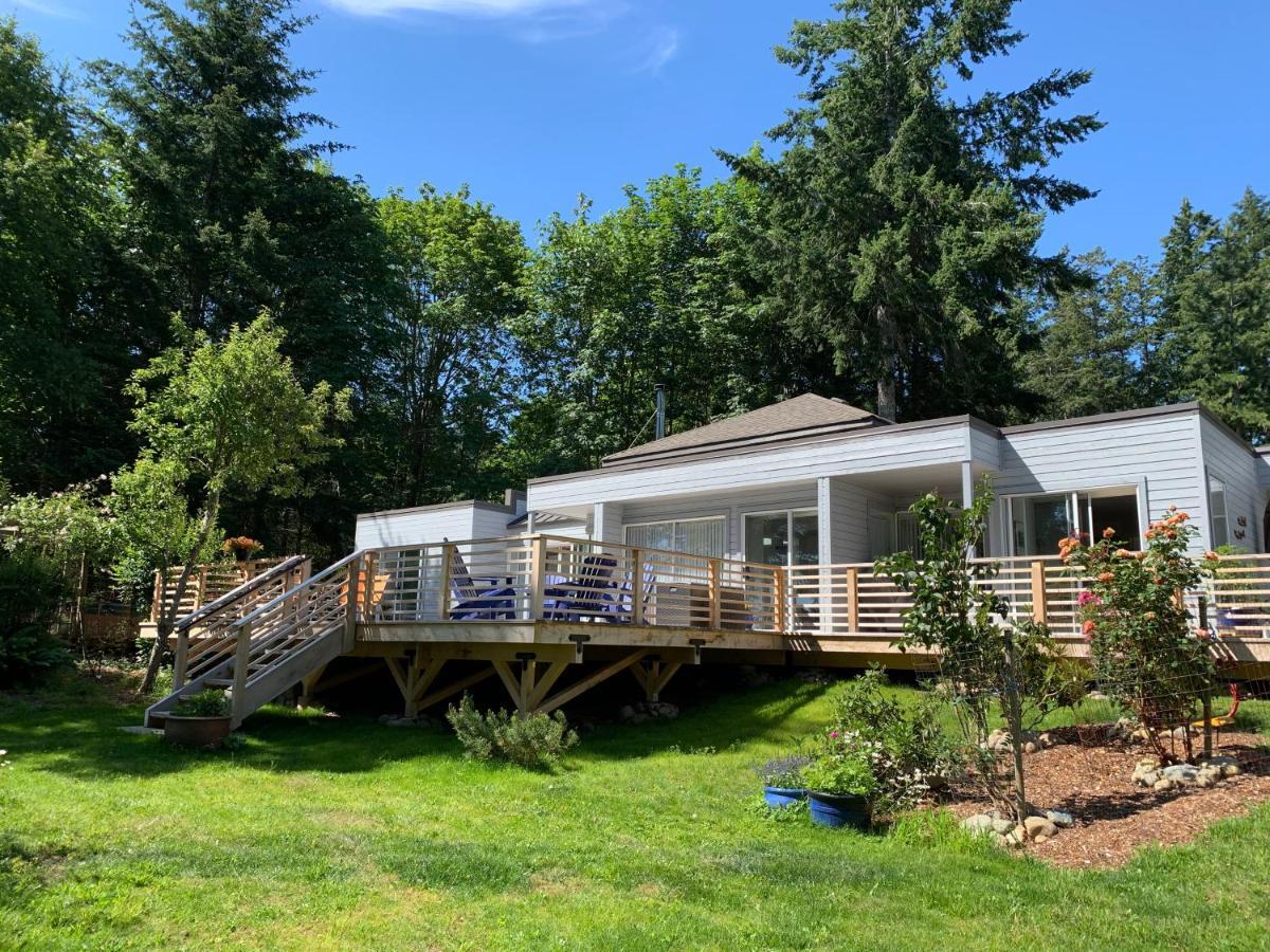 Forest By The Sea Rentals Merville Екстер'єр фото
