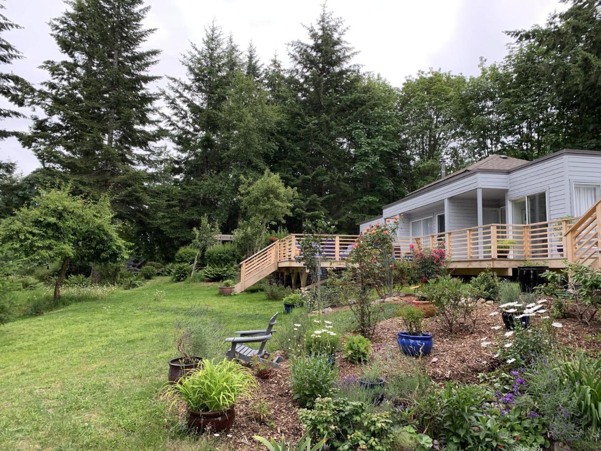 Forest By The Sea Rentals Merville Екстер'єр фото