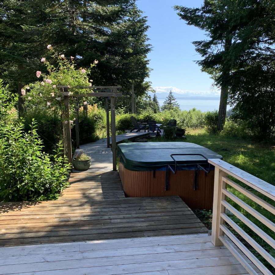 Forest By The Sea Rentals Merville Екстер'єр фото