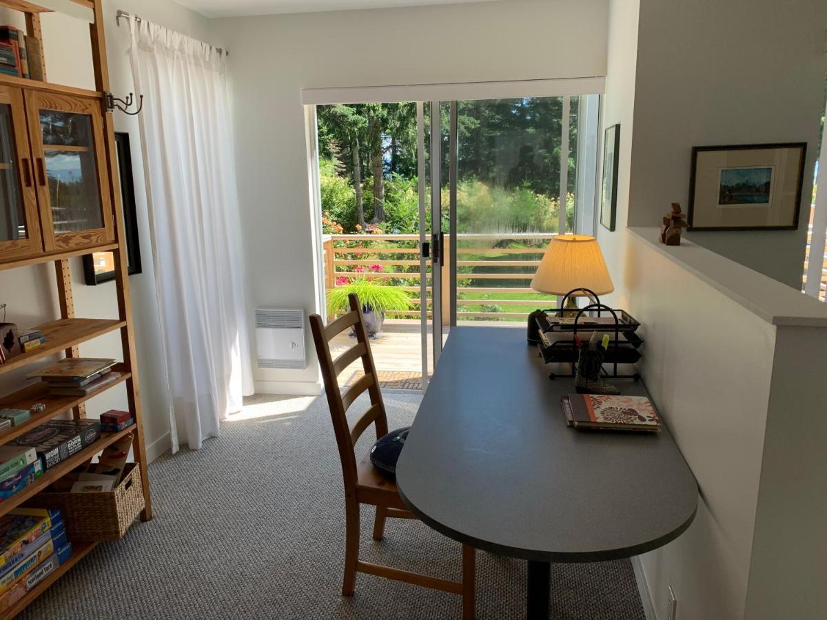 Forest By The Sea Rentals Merville Екстер'єр фото